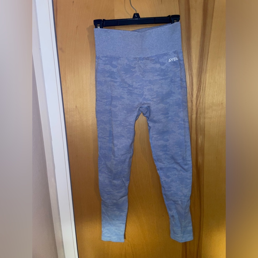 AYBL Blue Camo Leggings Size M